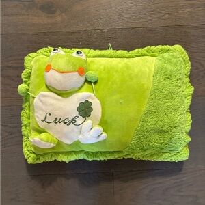 Decorative green frog for kids crib excellent condition